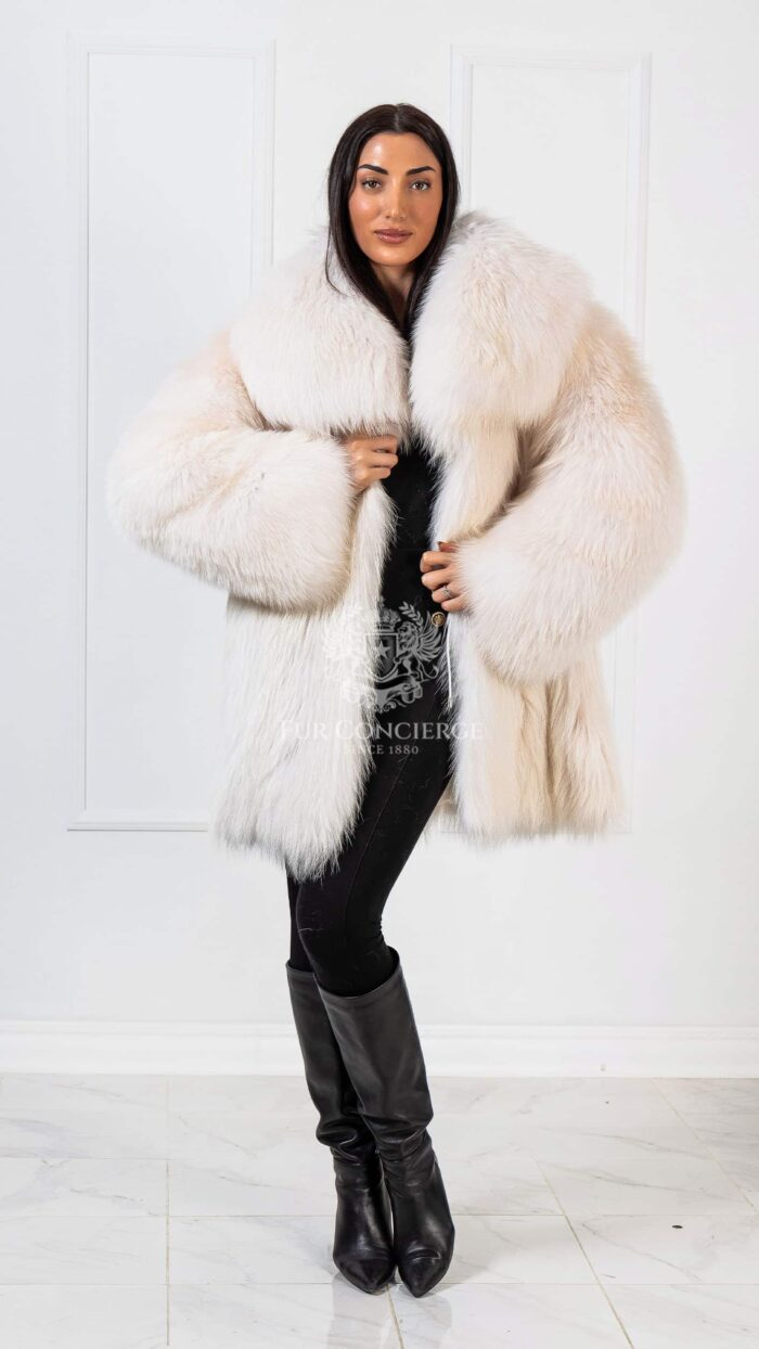 Arya | Luxury Scandinavian Artic Beige Finn Raccoon Fur Jacket With Huge Lavish Collar