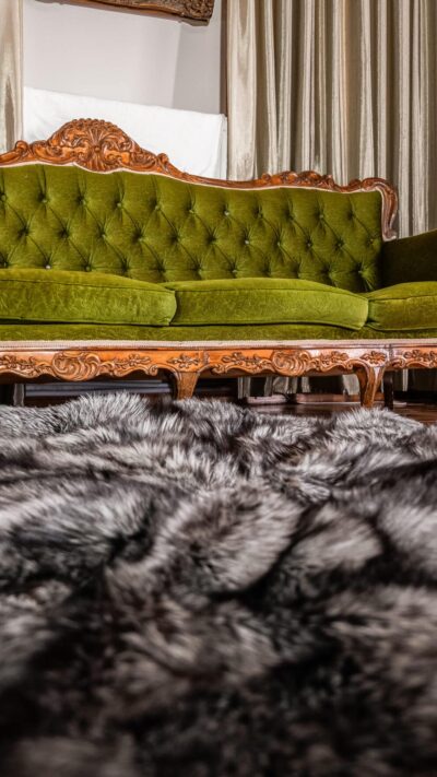 Venice | Real Luxurious Norwegian Saga Silver Fox Round Fur Throw-Rug