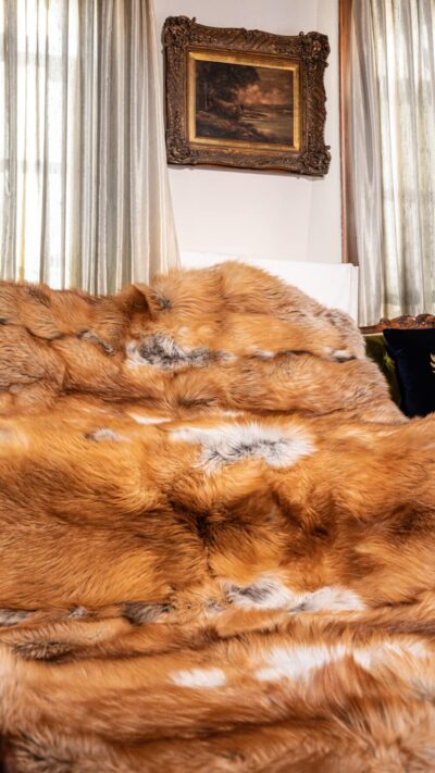 Lazio | Real Luxurious Norwegian Saga Gold Fox Fur Blanket –Throw