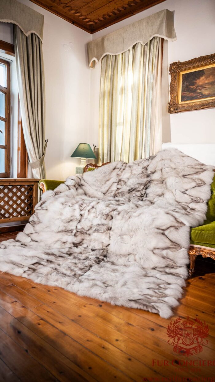 Bari | Real Luxurious Norwegian Saga Blue Fox Fur Throw – Bed Runner